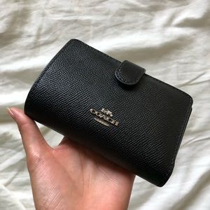 Coach Medium Zip Wallet